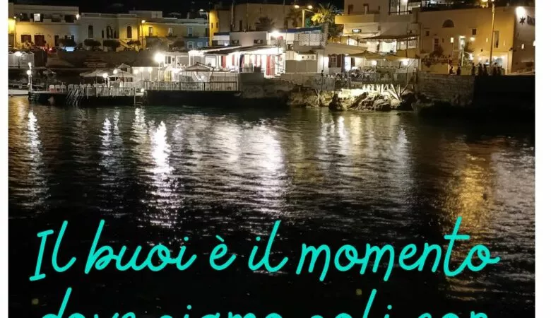 il buio è paura ma anche rinascita