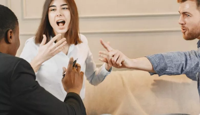 chi parla male di te non ha una propria vita e gli sale l’invidia
